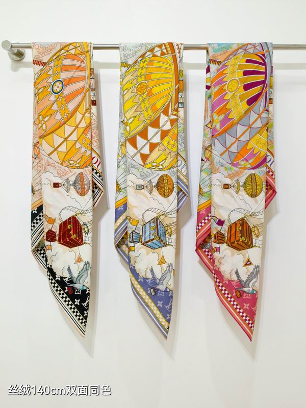 LV Scarf 140X140cm 70%羊绒30%真丝 E111001